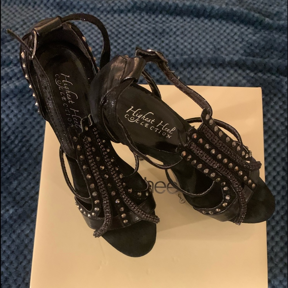 NWT SEXY Black Heels